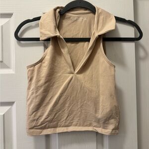 Abercrombie & Fitch Beige & White Collared Crop Tops | Golf tops